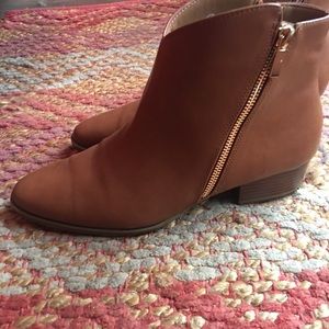 aerosoles crossover bootie